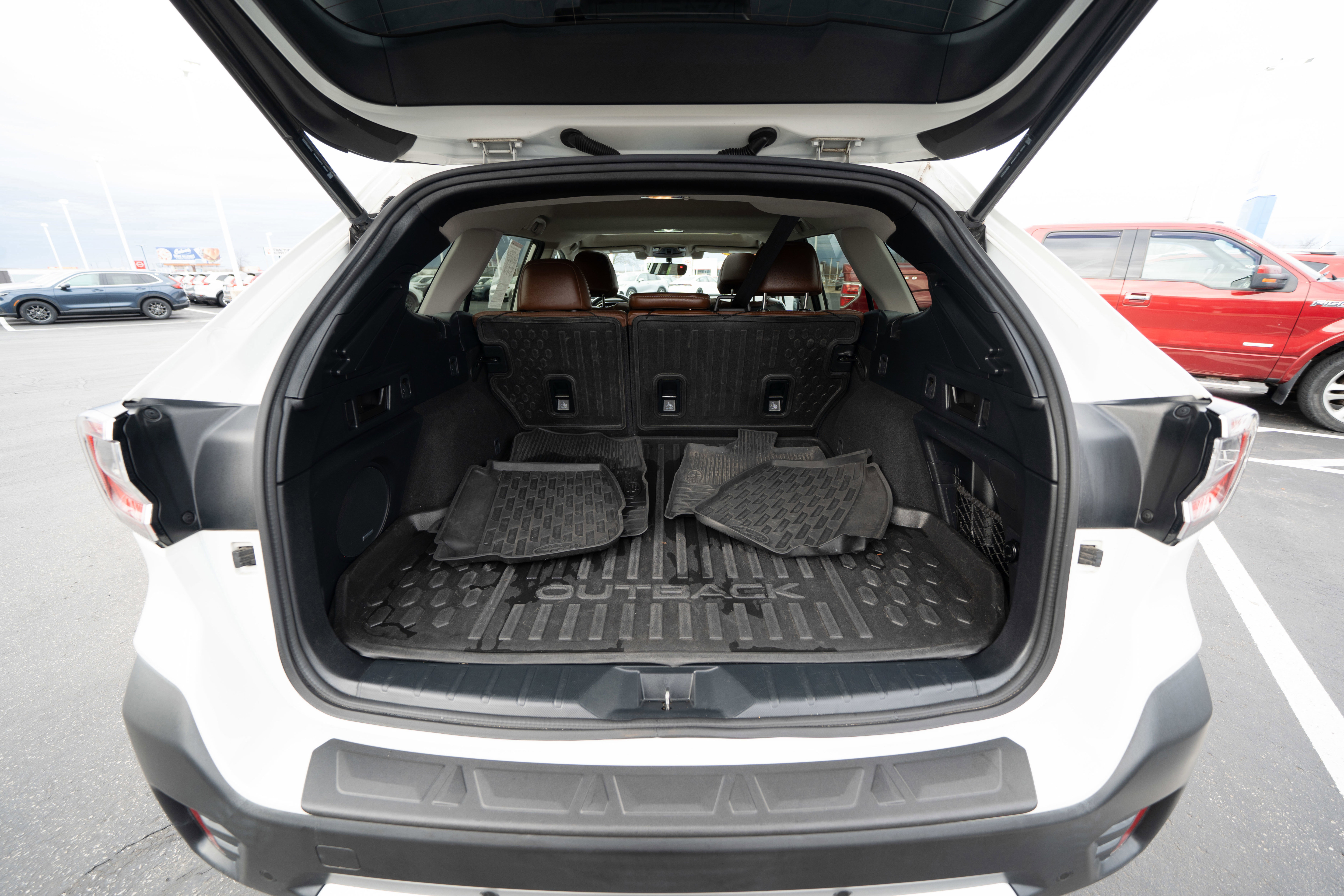 Used 2021 Subaru Outback Touring w/ Popular Package #2 image 28