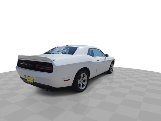 Used 2021 Dodge Challenger SXT w/ Driver Convenience Group image 8