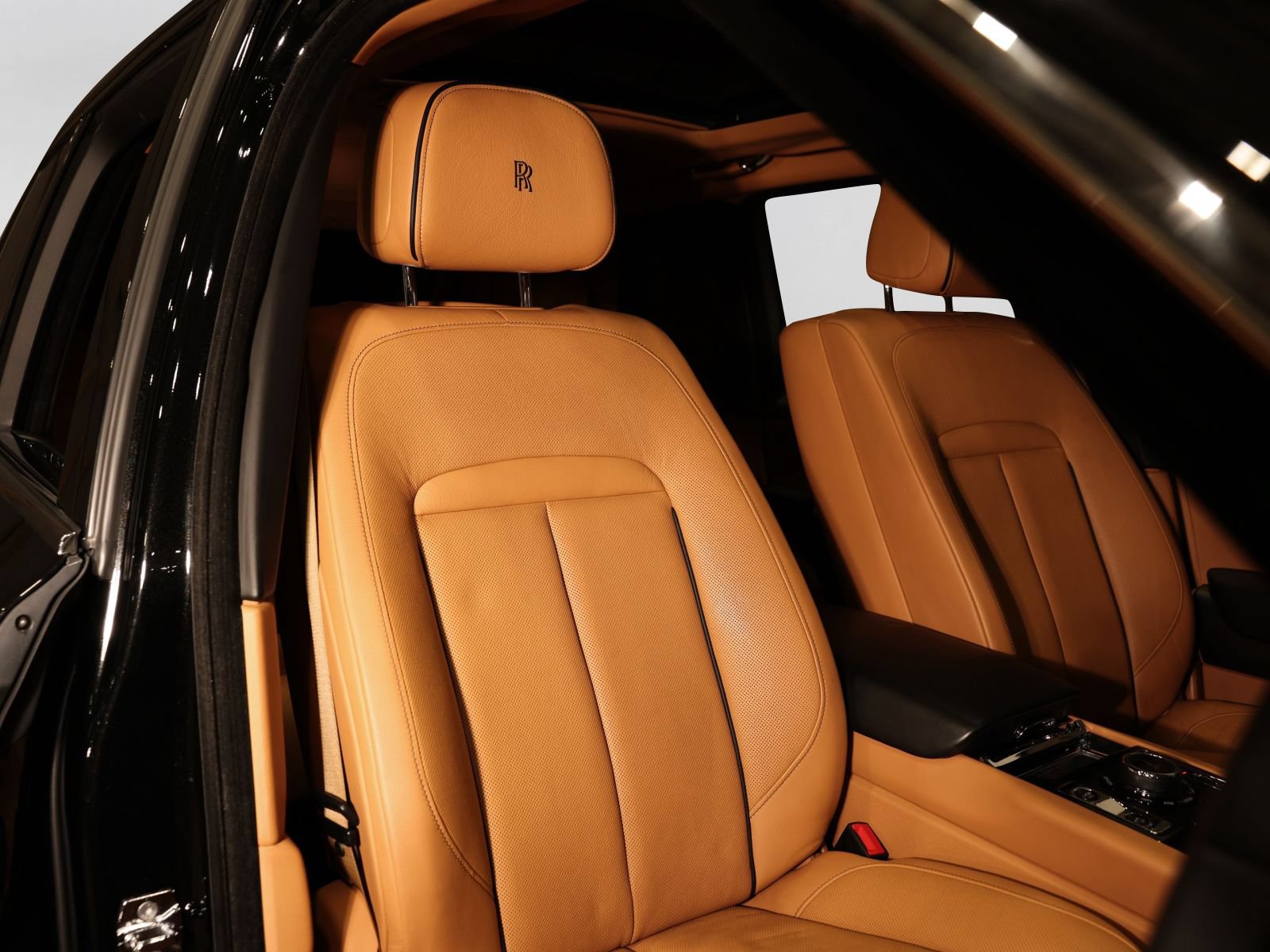 Used 2020 Rolls-Royce Cullinan AWD/4WD image 8
