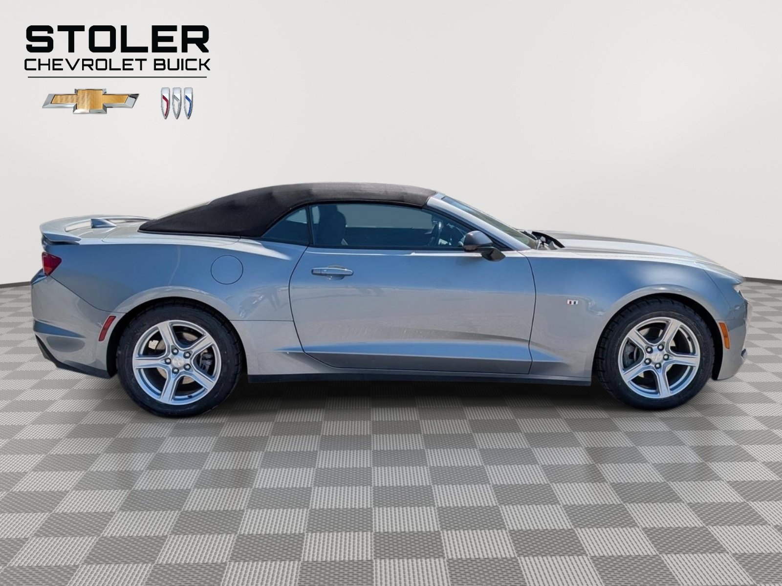 Used 2023 Chevrolet Camaro LT RWD image 6
