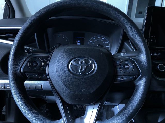 Used 2025 Toyota Corolla LE image 24