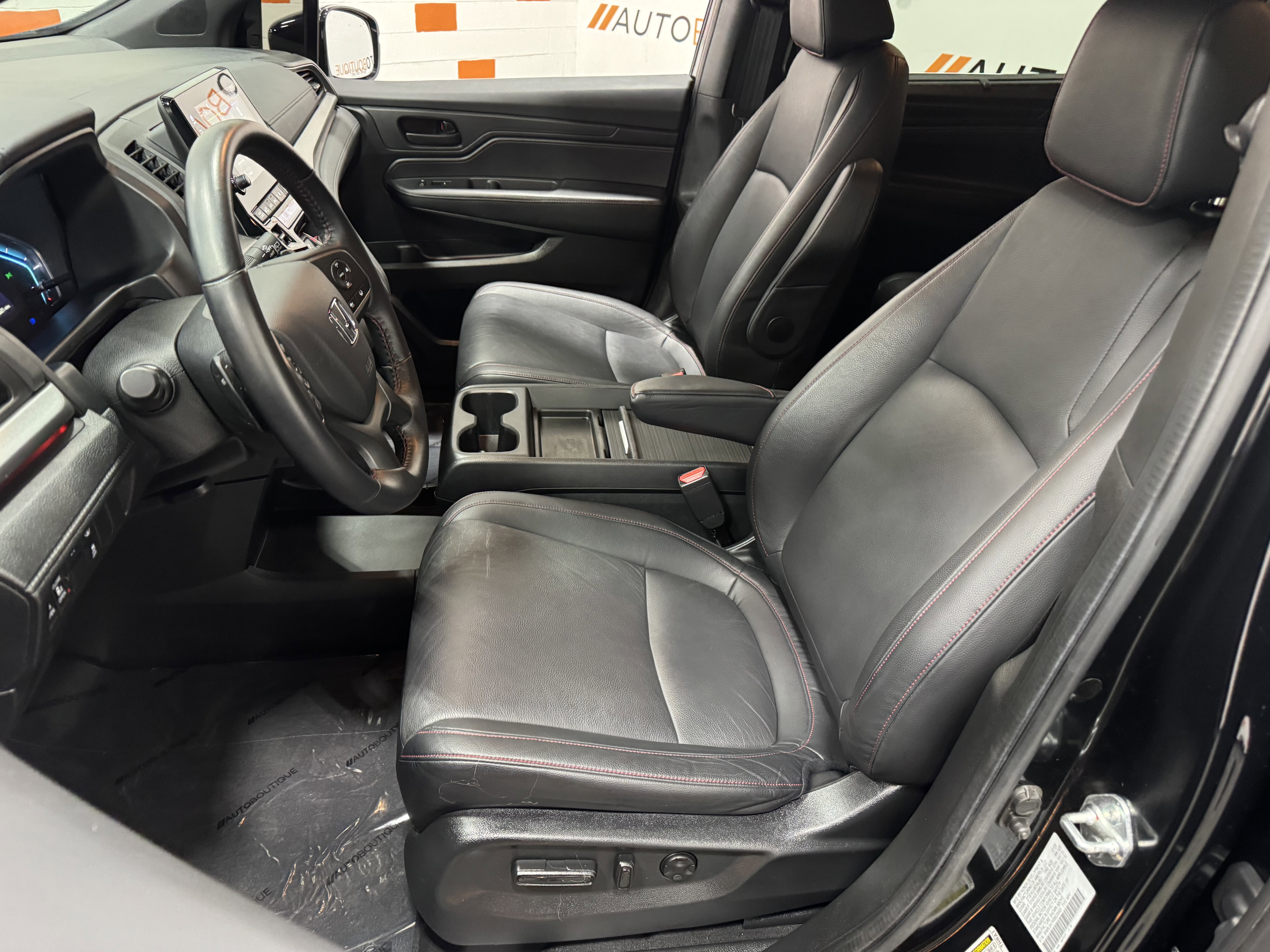 Used 2024 Honda Odyssey Sport image 7