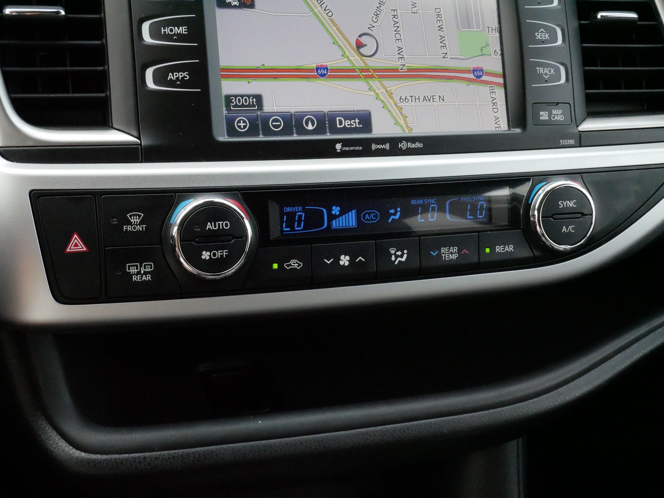 Used 2019 Toyota Highlander SE AWD/4WD image 23