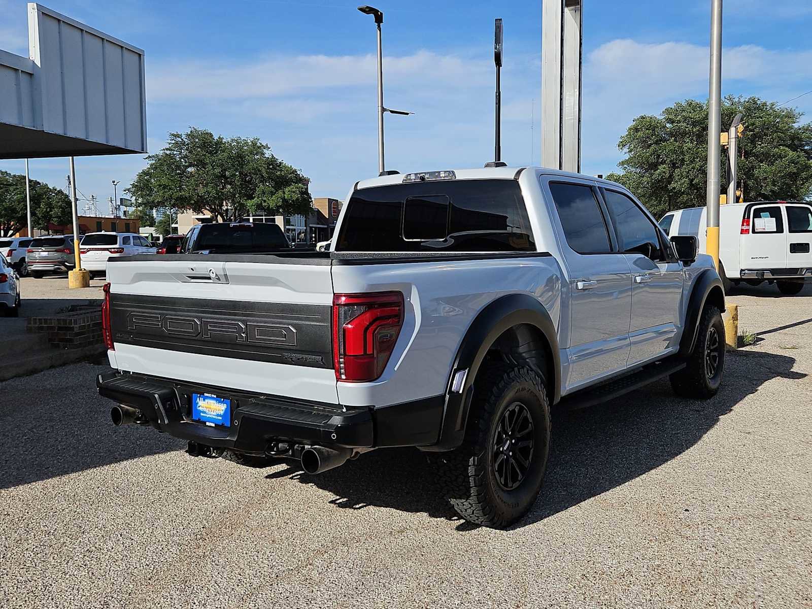 Used 2025 Ford F150 Raptor AWD/4WD image 8