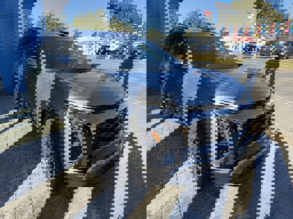 New 2026 Chevrolet Equinox ACTIV w/ Convenience Package III image 5