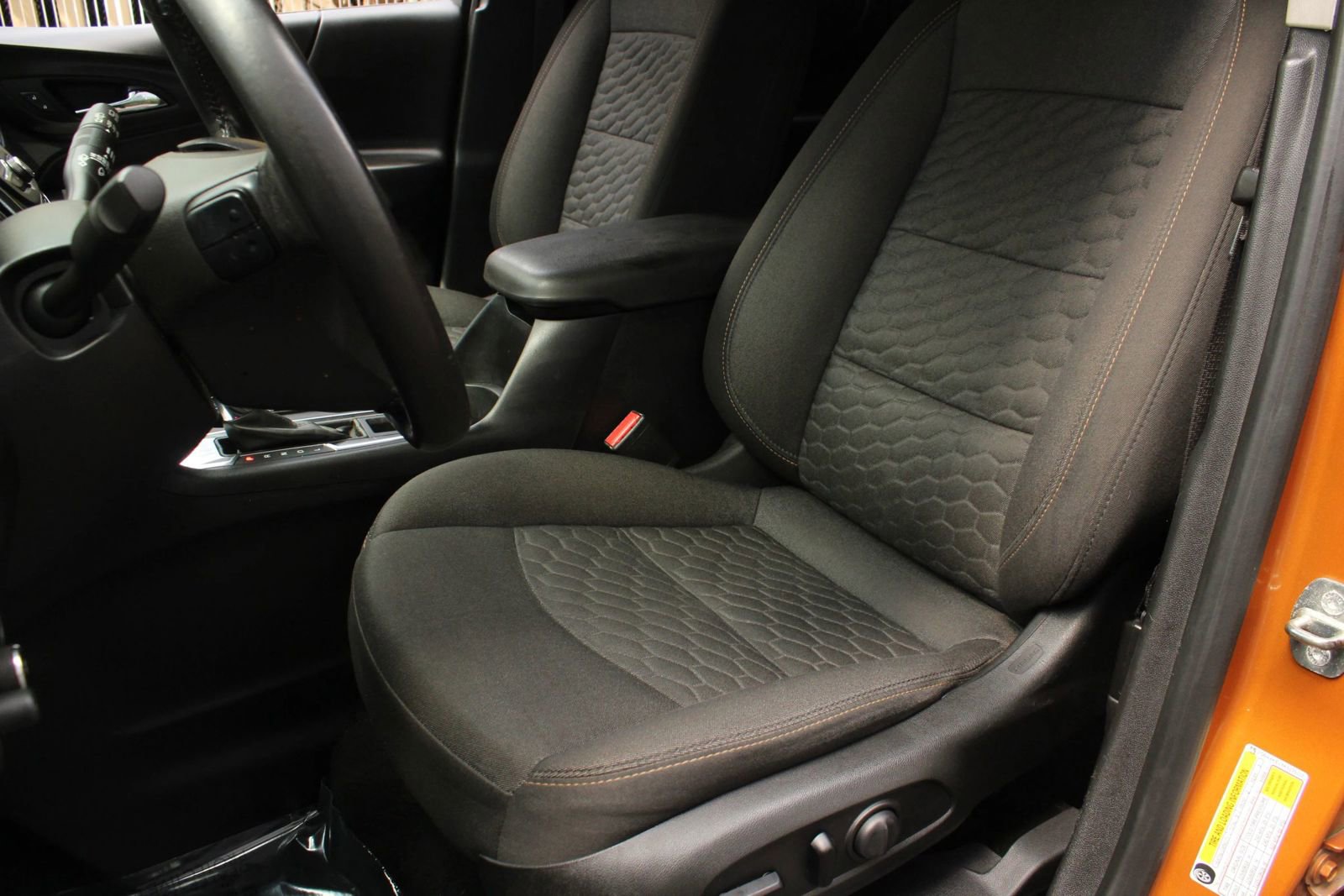 Used 2019 Chevrolet Equinox LT FWD image 18