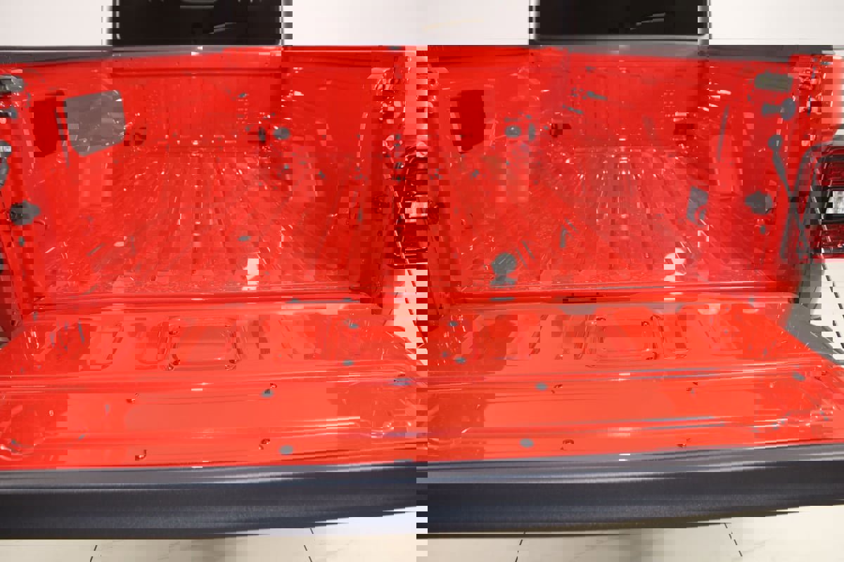 Used 2025 Jeep Gladiator Mojave image 47