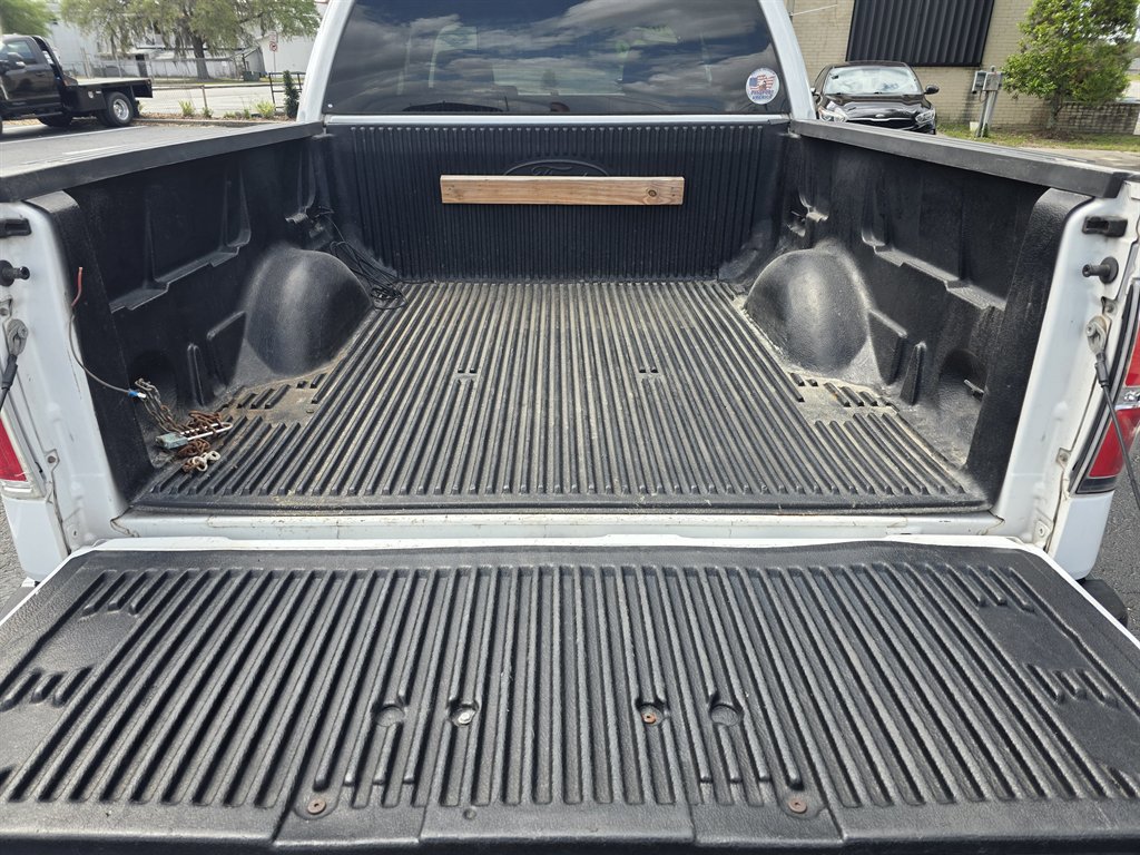 Used 2010 Ford F150 XLT RWD image 5
