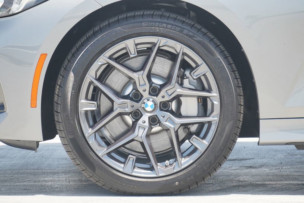 Used 2025 BMW 330i xDrive Sedan AWD/4WD image 5
