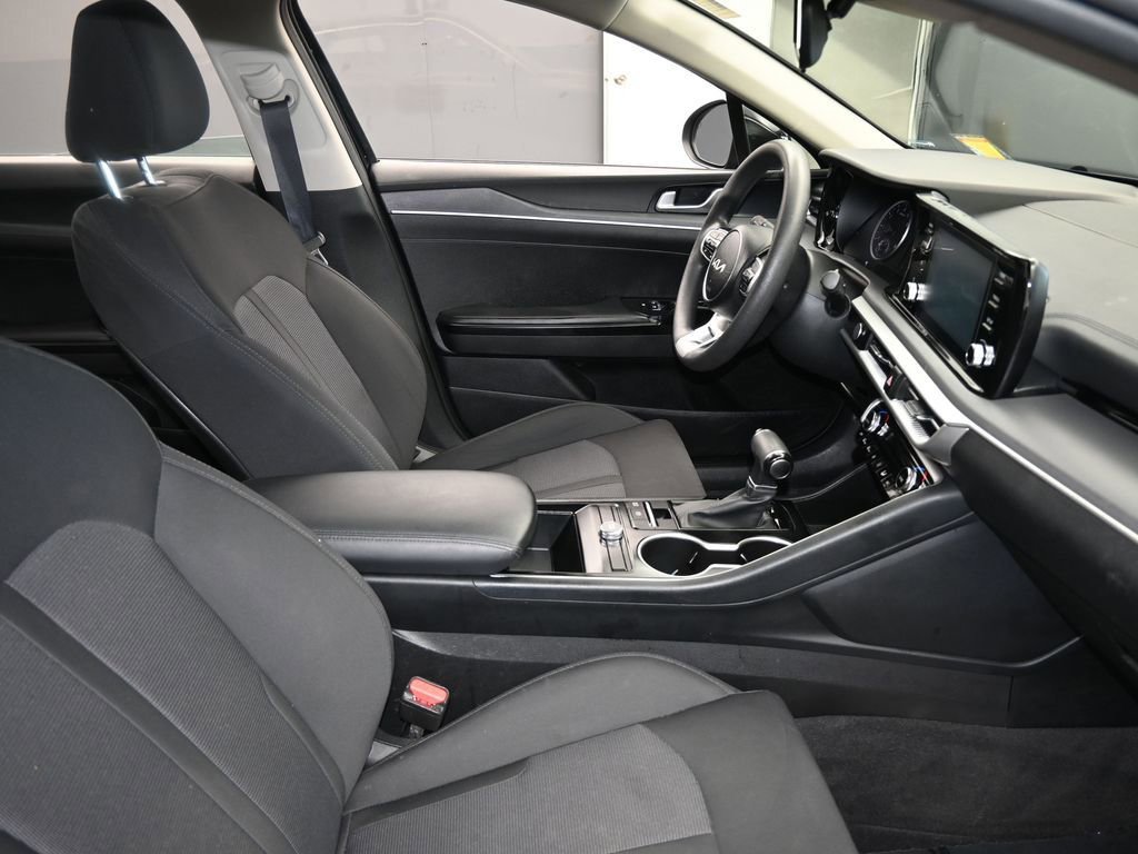 Used 2022 Kia K5 LXS image 35