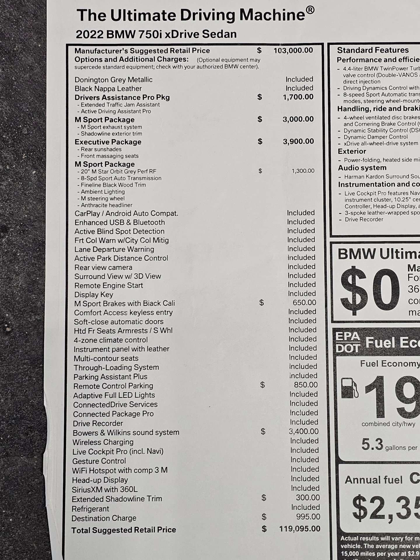 Used 2022 BMW 750i xDrive w/ Executive Package image 39