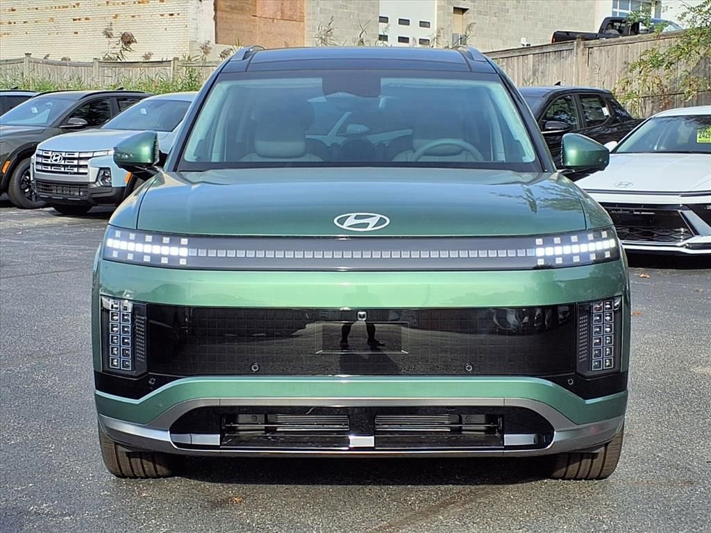 New 2026 Hyundai Ioniq 9 Calligraphy image 2