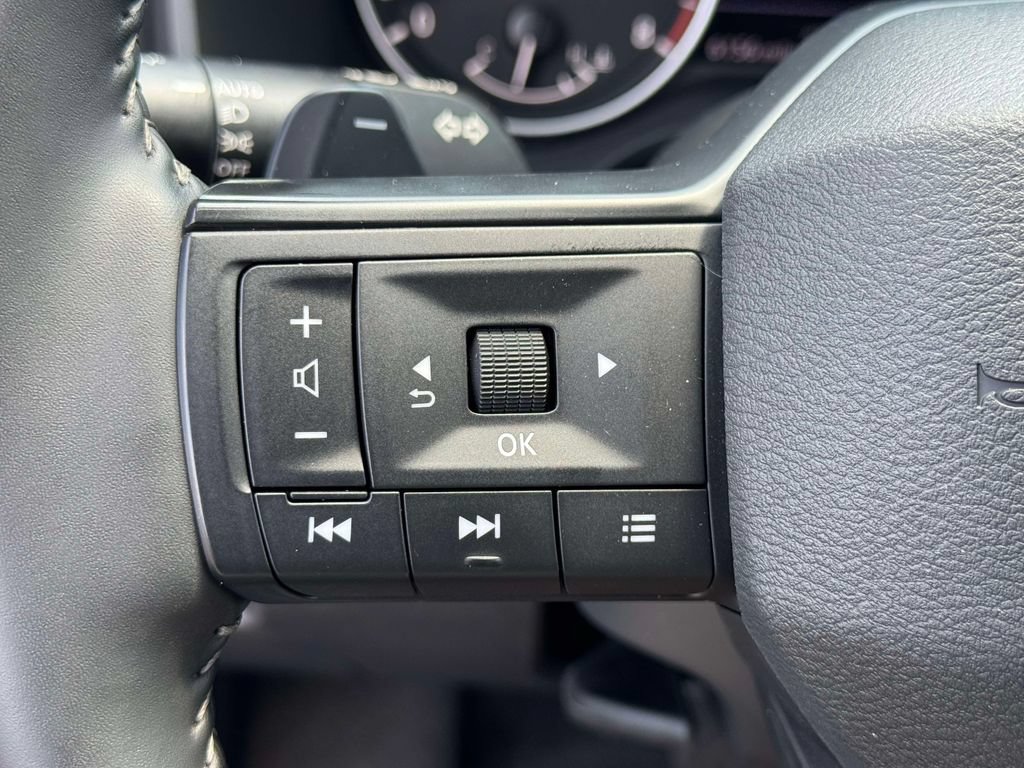 Certified 2026 Nissan Rogue SV AWD/4WD image 20