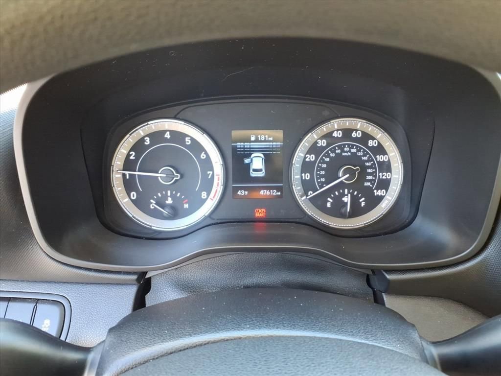 Used 2020 Hyundai Venue SE image 17