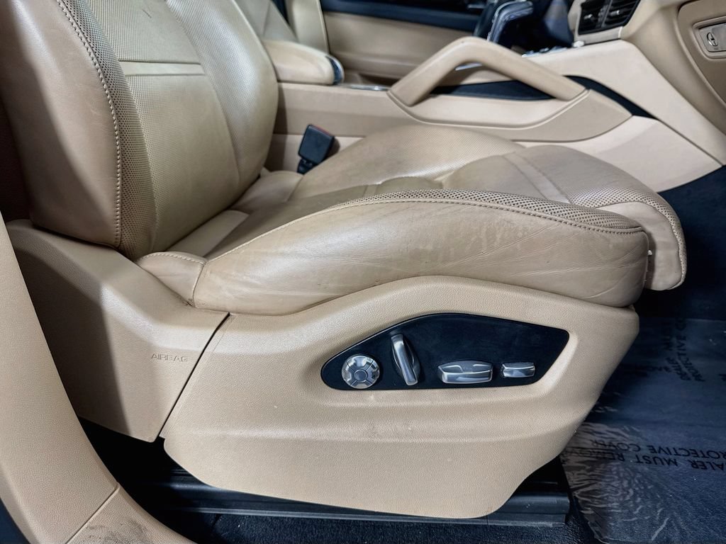 Used 2019 Porsche Cayenne AWD/4WD image 38