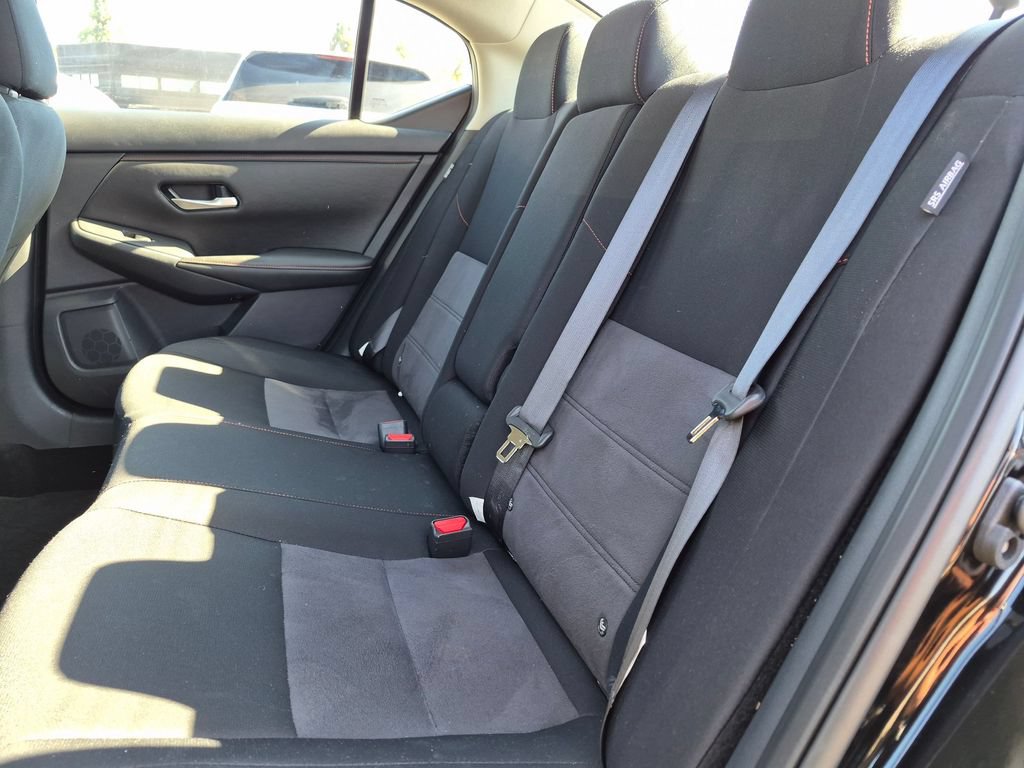 Certified 2025 Nissan Sentra SR FWD image 26