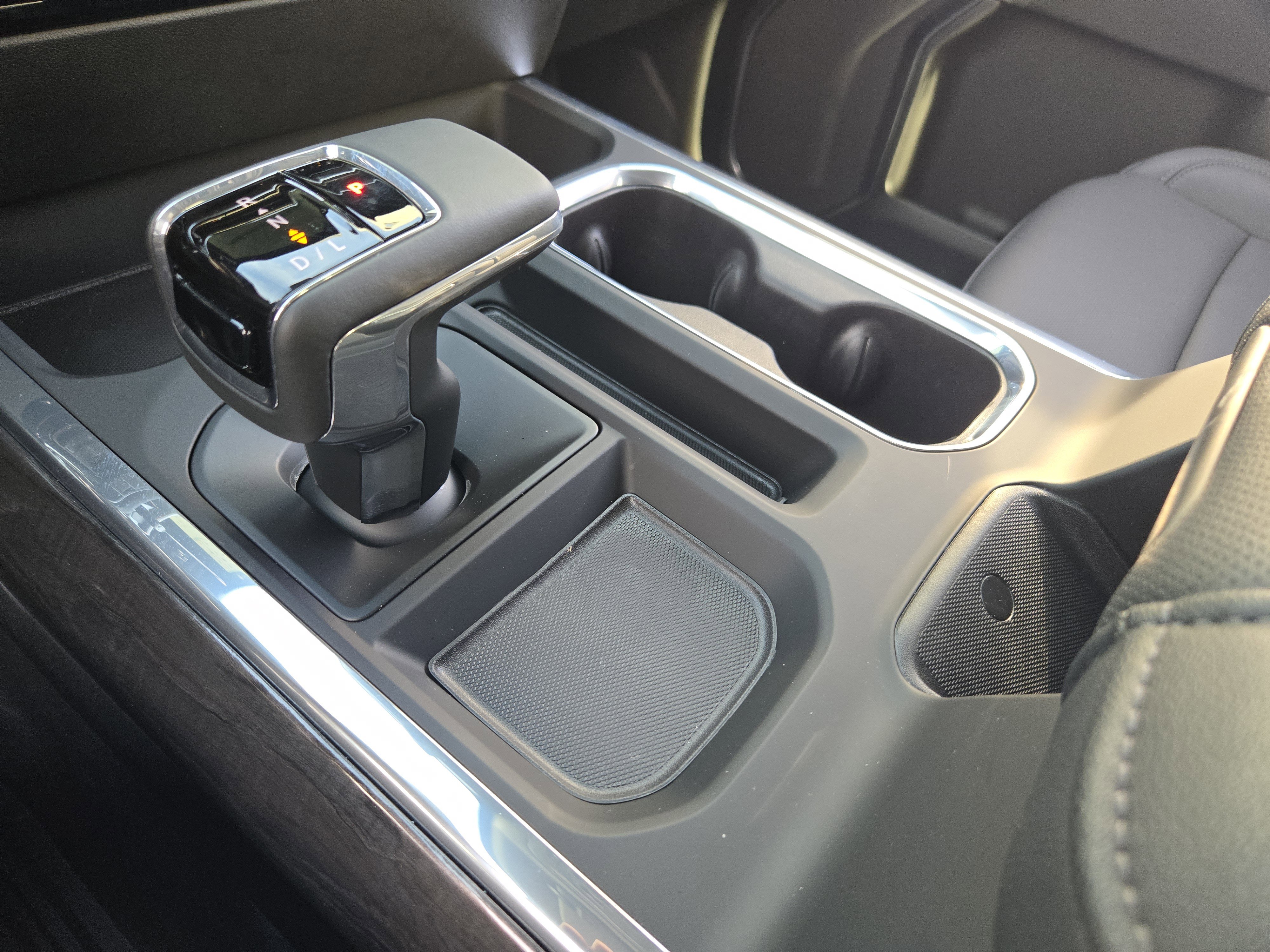 Used 2025 Chevrolet Silverado 1500 LTZ w/ LTZ Premium Package image 23