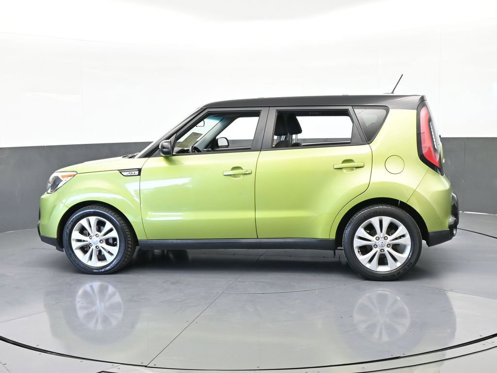 Used 2016 Kia Soul + image 3