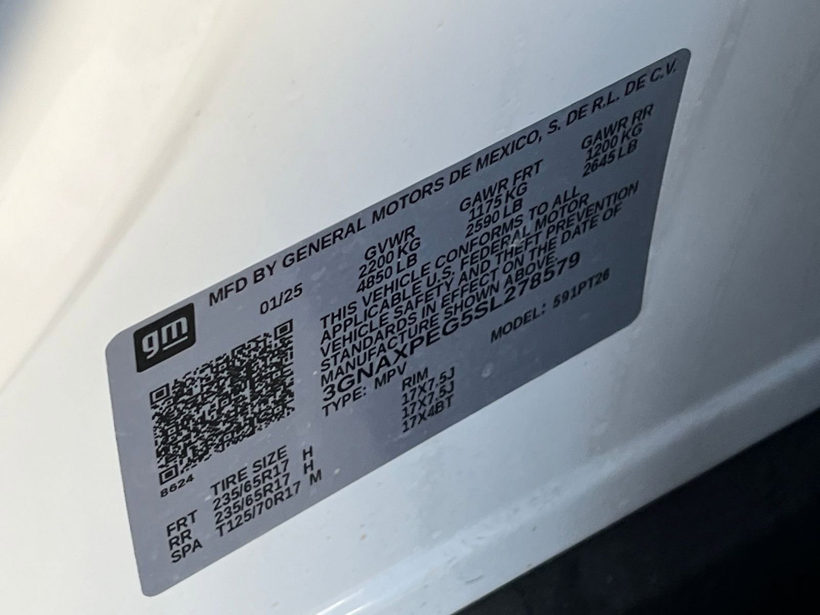 Used 2025 Chevrolet Equinox LT image 30