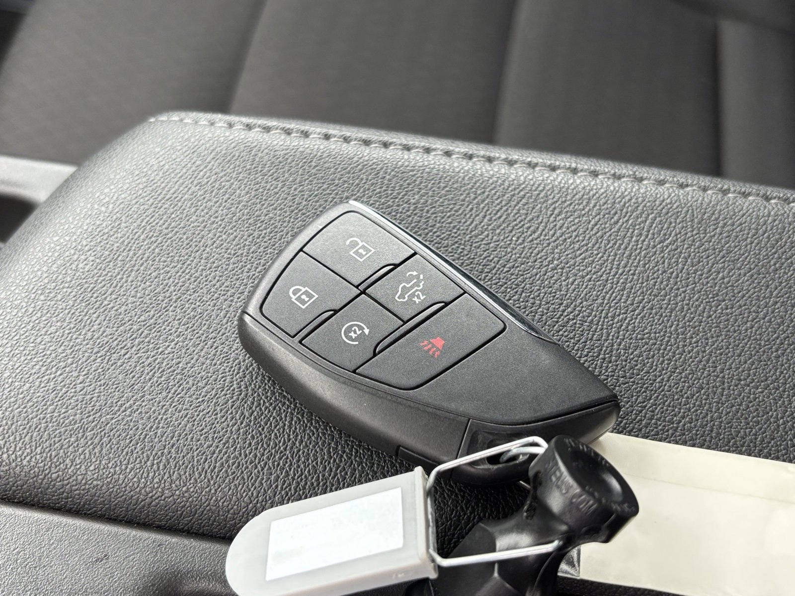 Used 2025 Chevrolet Silverado 1500 LT image 27