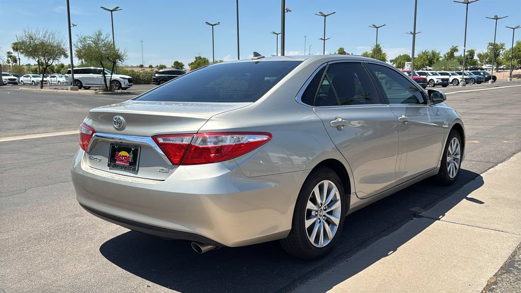 Used 2017 Toyota Camry XLE w/ Moonroof Package FWD image 29