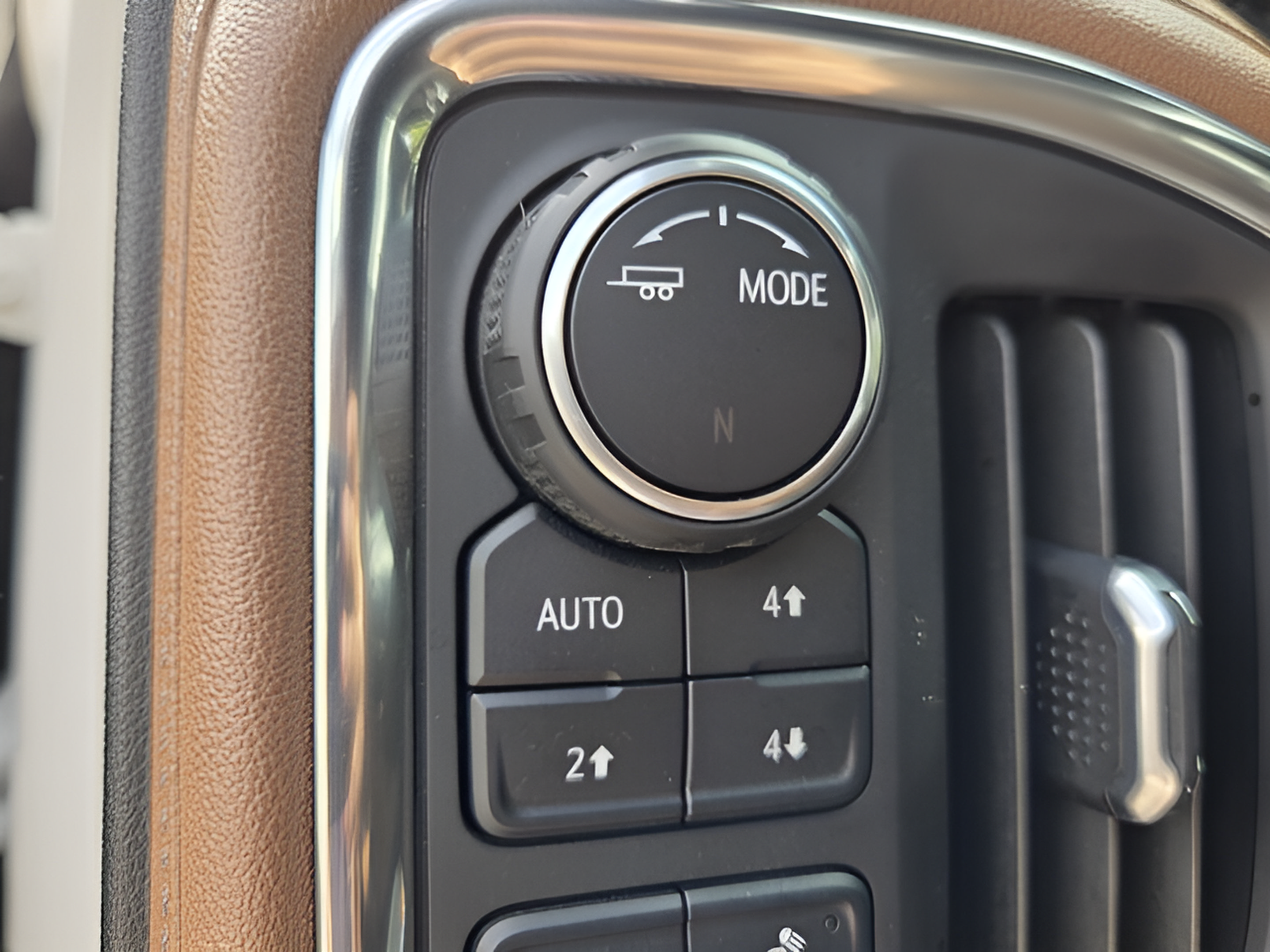 Certified 2021 Chevrolet Silverado 1500 High Country w/ Technology Package AWD/4WD image 26