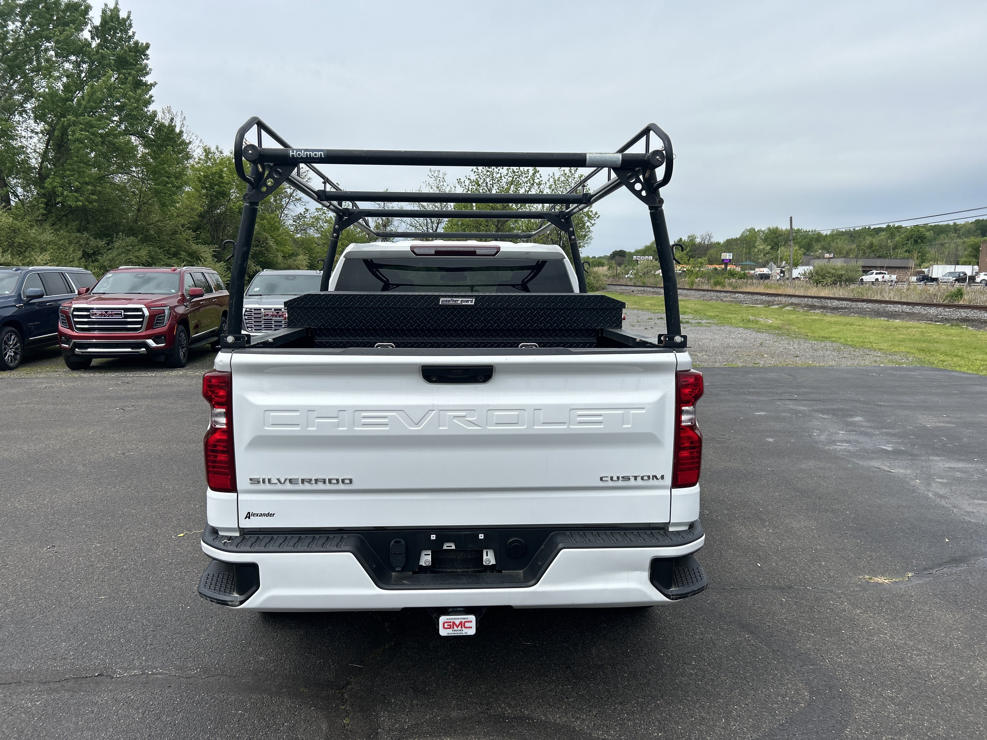 Used 2023 Chevrolet Silverado 1500 Custom AWD/4WD image 4