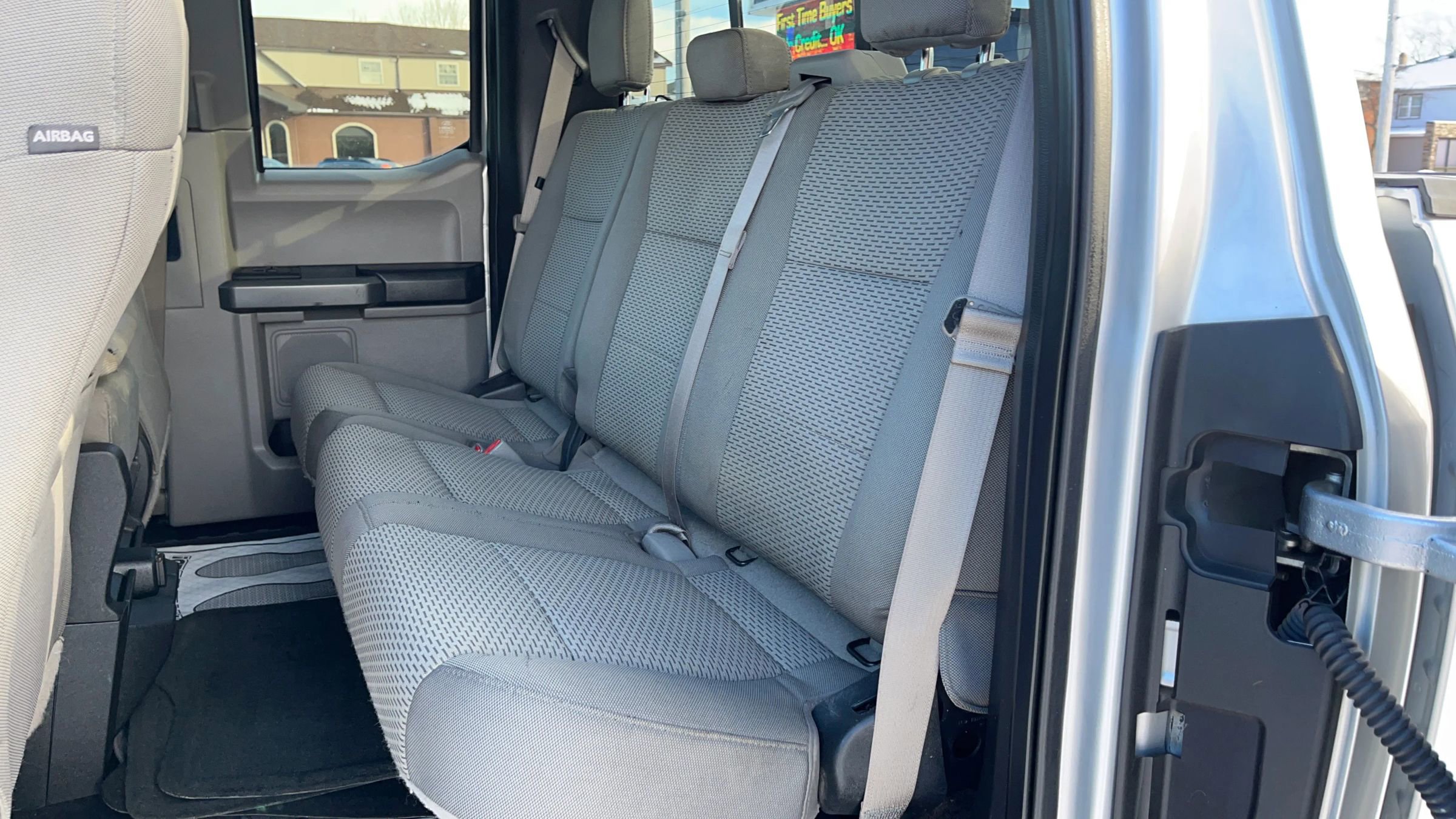 Used 2016 Ford F150 XLT w/ Equipment Group 302A Luxury image 5