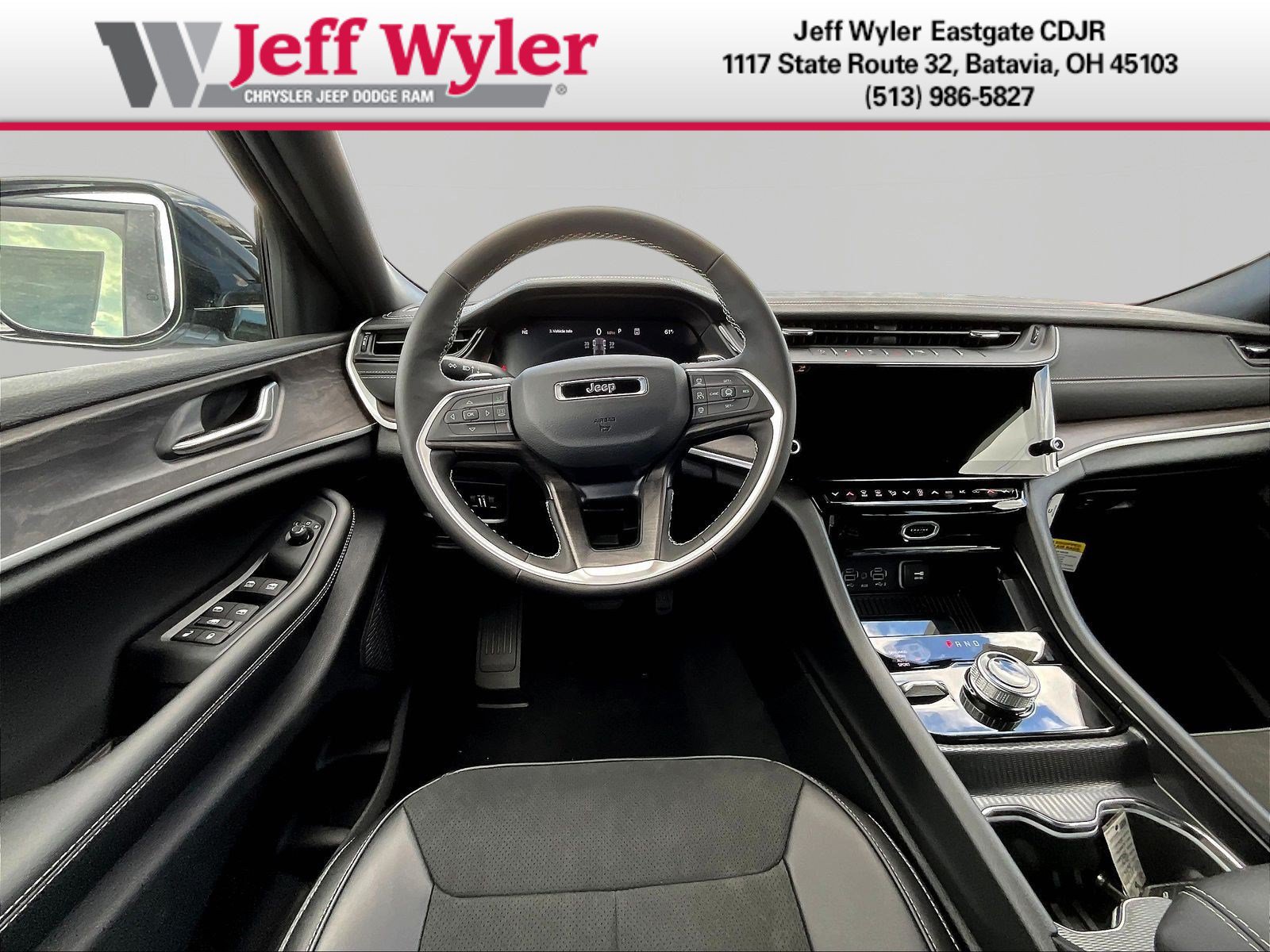 New 2026 Jeep Grand Cherokee Altitude AWD/4WD image 9