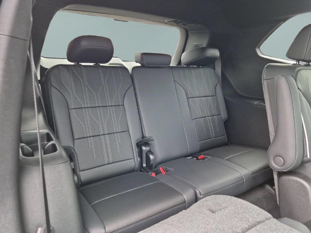 New 2027 Buick Enclave Avenir FWD image 28