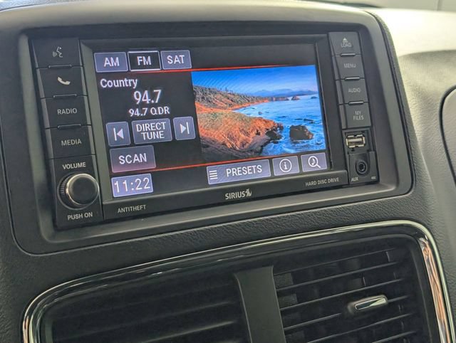 Used 2020 Dodge Grand Caravan SE FWD image 19