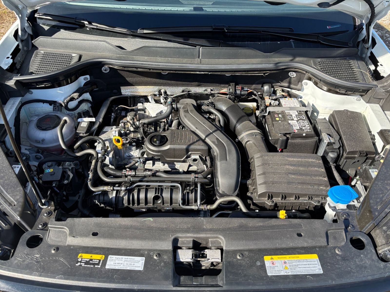 Used 2025 Volkswagen Taos SE image 32