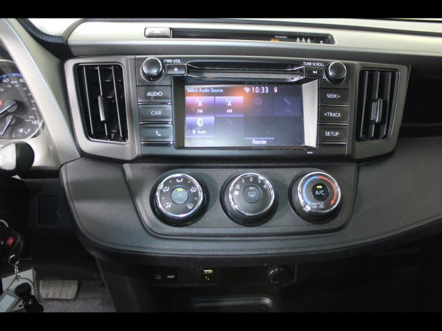 Used 2018 Toyota RAV4 LE w/ All Weather Liner Package AWD/4WD image 23