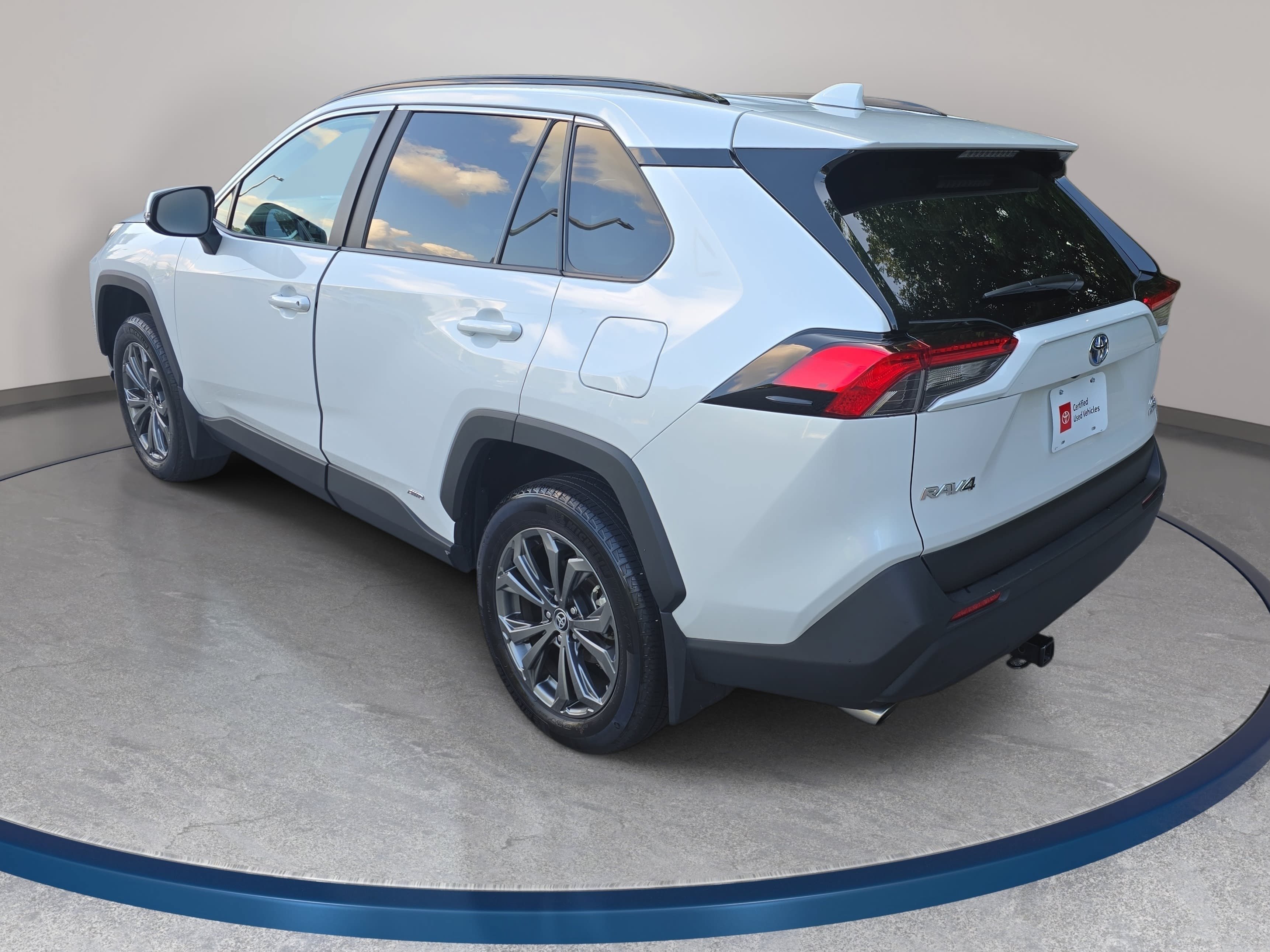 Certified 2024 Toyota RAV4 XLE Premium w/ Weather Package AWD/4WD image 7