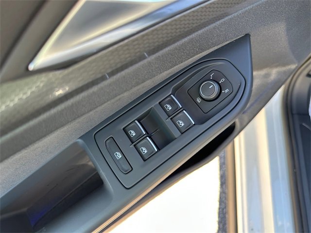 Used 2023 Volkswagen GTI SE image 19