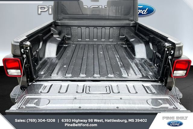 Used 2021 Jeep Gladiator Sport image 12