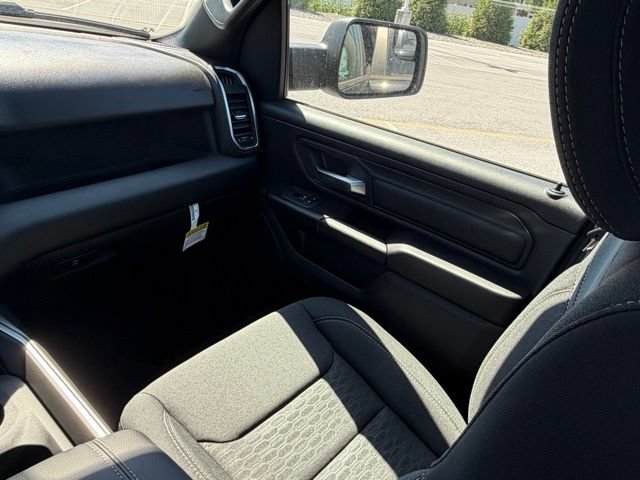 New 2026 RAM 1500 Express AWD/4WD image 33