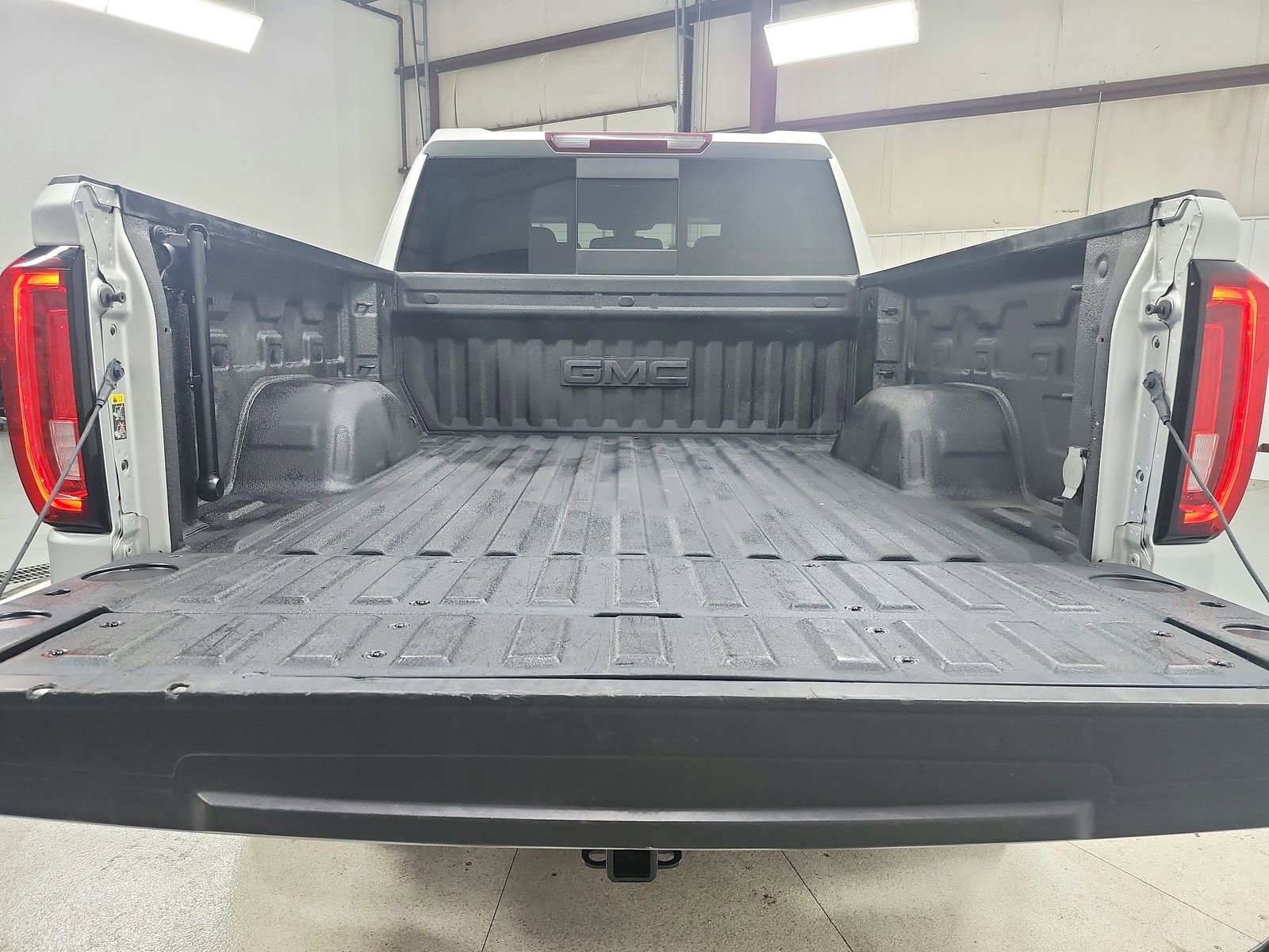 Used 2021 GMC Sierra 1500 SLT w/ SLT Premium Plus Package AWD/4WD image 52