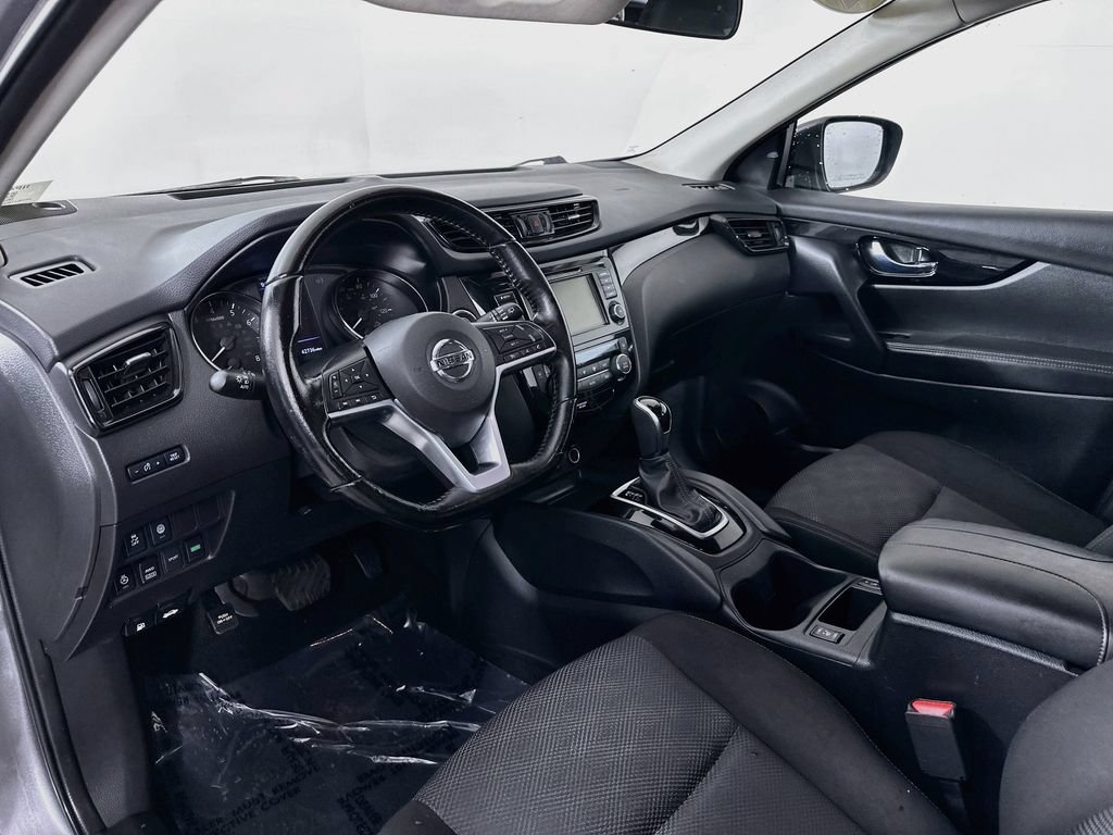 Used 2021 Nissan Rogue Sport SV AWD/4WD image 14