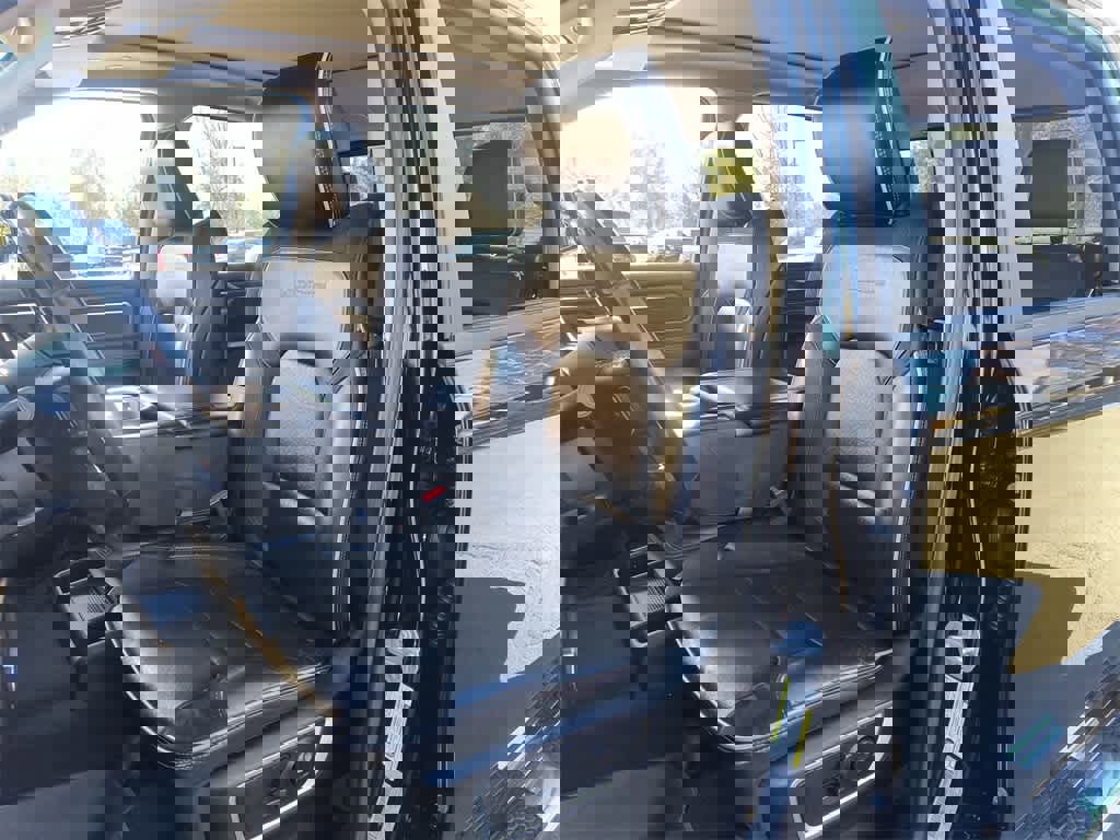 Used 2019 RAM 1500 Laramie image 11