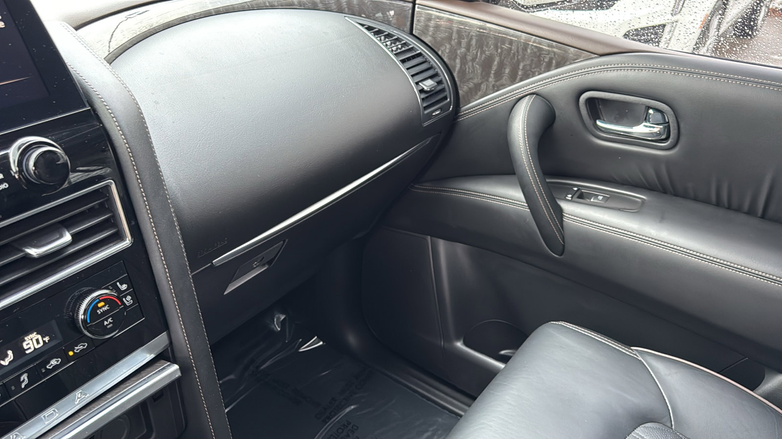 Used 2022 Nissan Armada Platinum image 26