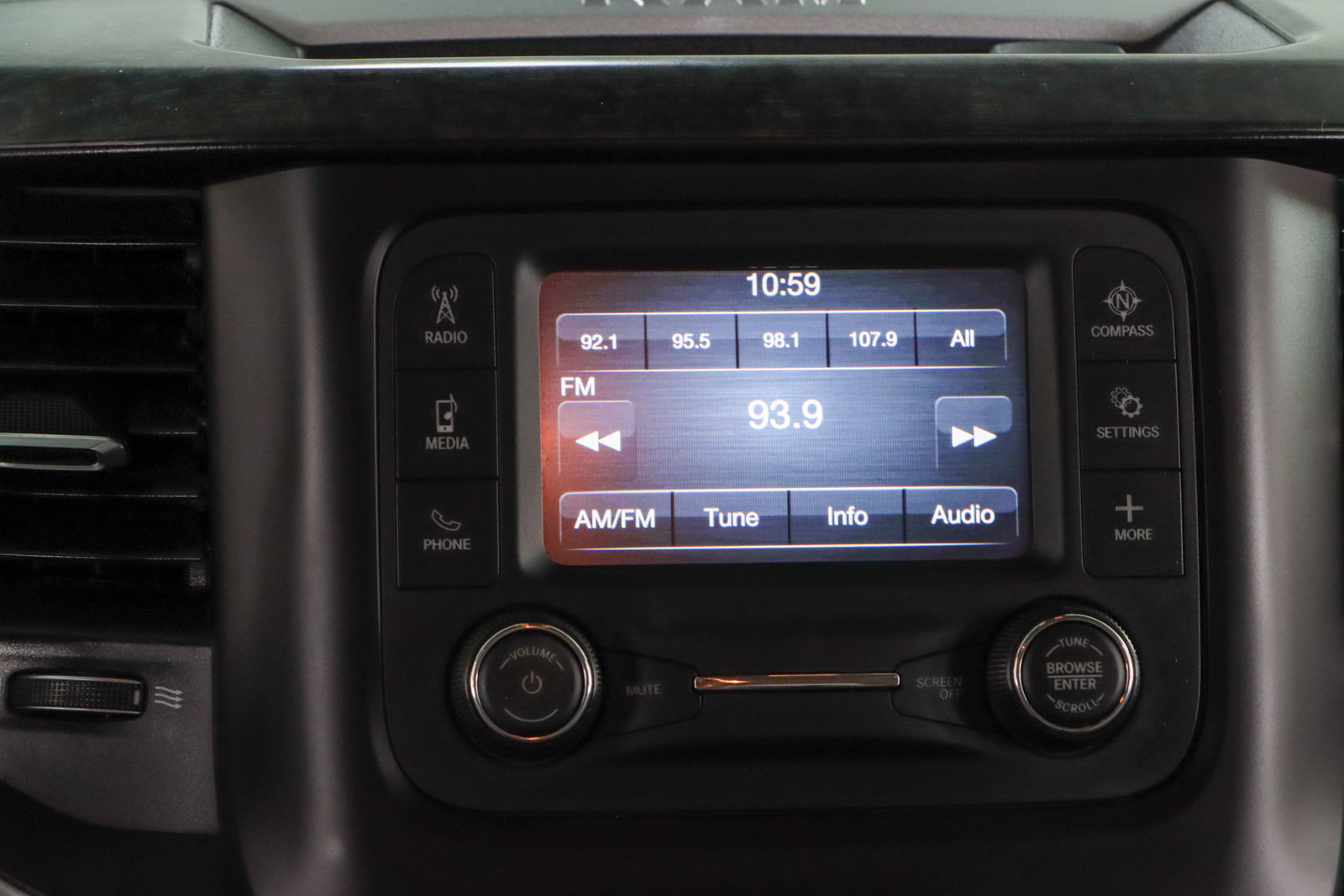 Used 2019 RAM 2500 Big Horn AWD/4WD image 20