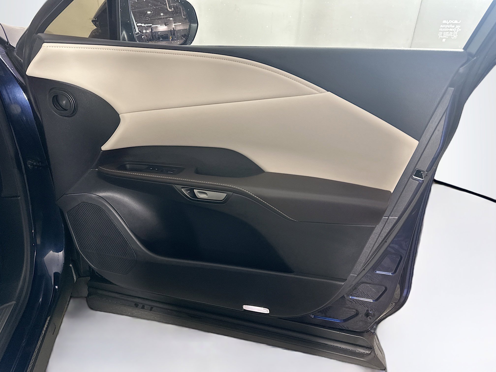 Used 2024 Lexus RX 350 Premium w/ Accessory Package (Z1) image 34