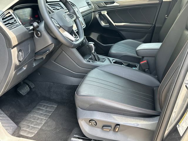 Used 2024 Volkswagen Tiguan Wolfsburg Edition image 9