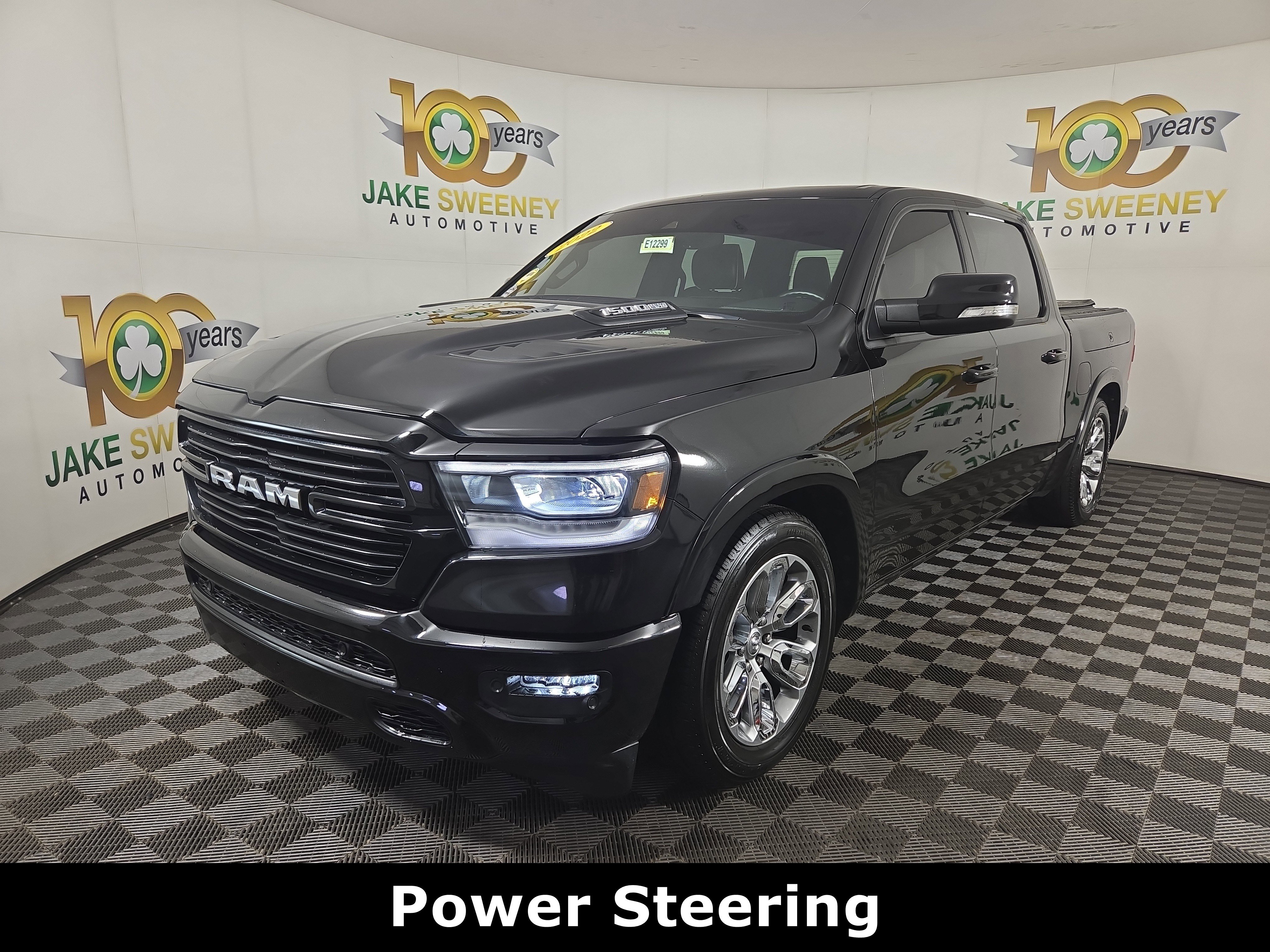 Used 2022 RAM 1500 Laramie w/ Sport Appearance Package image 4