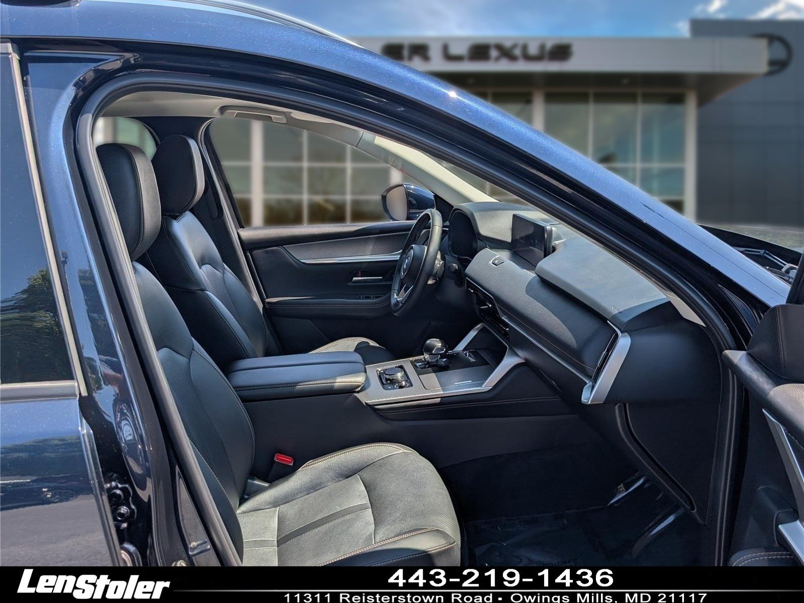 Used 2024 MAZDA CX-90 Plug-In Hybrid w/ Preferred AWD/4WD image 11