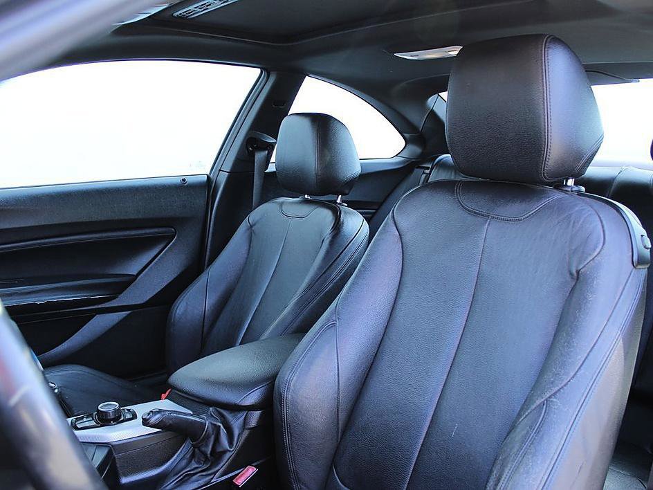 Used 2015 BMW M235i Coupe w/ Premium Package image 12