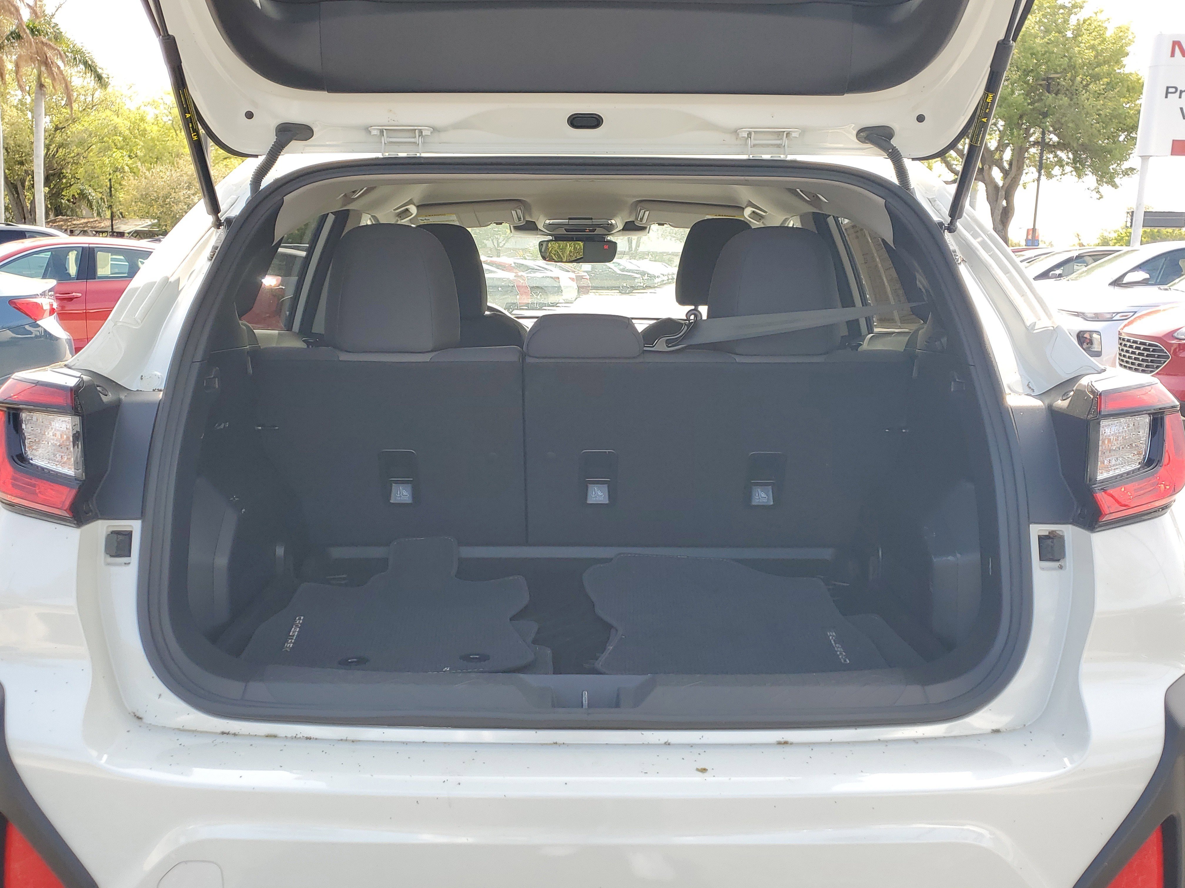 Used 2025 Subaru Crosstrek 2.0i image 10