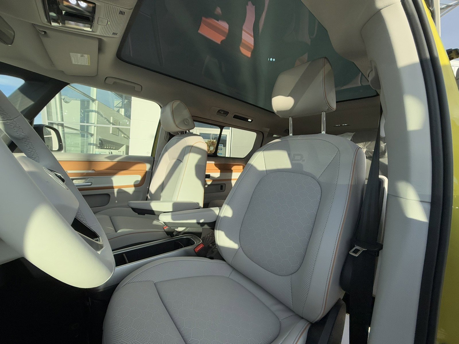 New 2025 Volkswagen ID. Buzz 1st Edition image 11