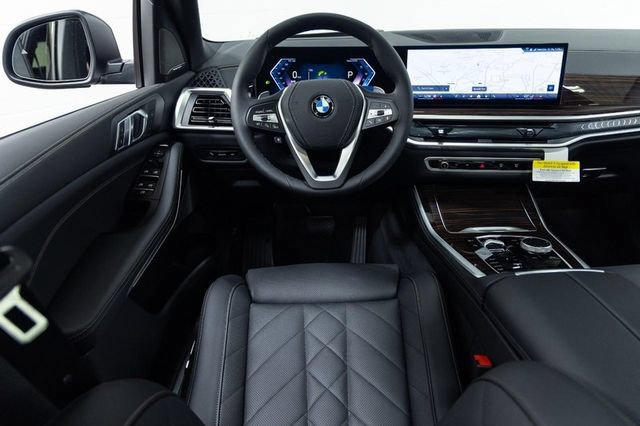 Used 2026 BMW X5 xDrive40i w/ Premium Package AWD/4WD image 4